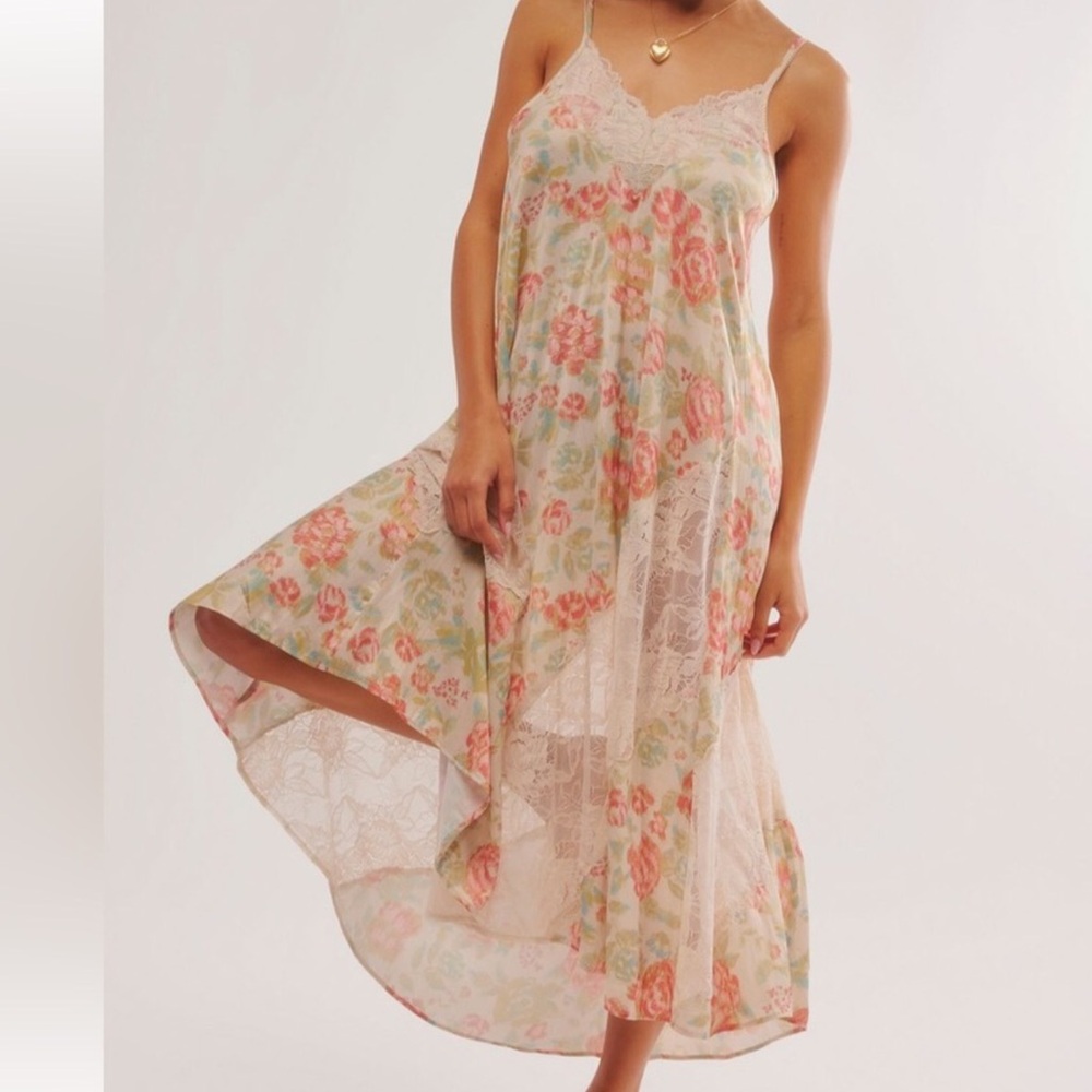First date free people slip dress w lace panels florals